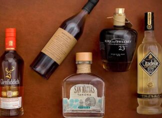 Các Loại Rượu Rum Phổ Biến: Hương Vị Và Cách Thưởng Thức Phân biệt rượu Rum với Rượu Gin